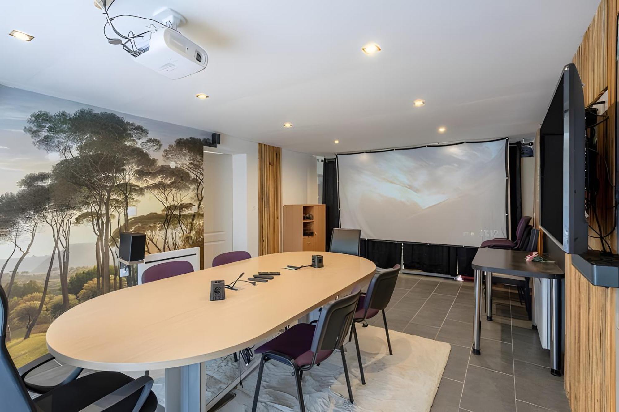 Rez De Jardin & Salle De Reunion La Ferriere  外观 照片